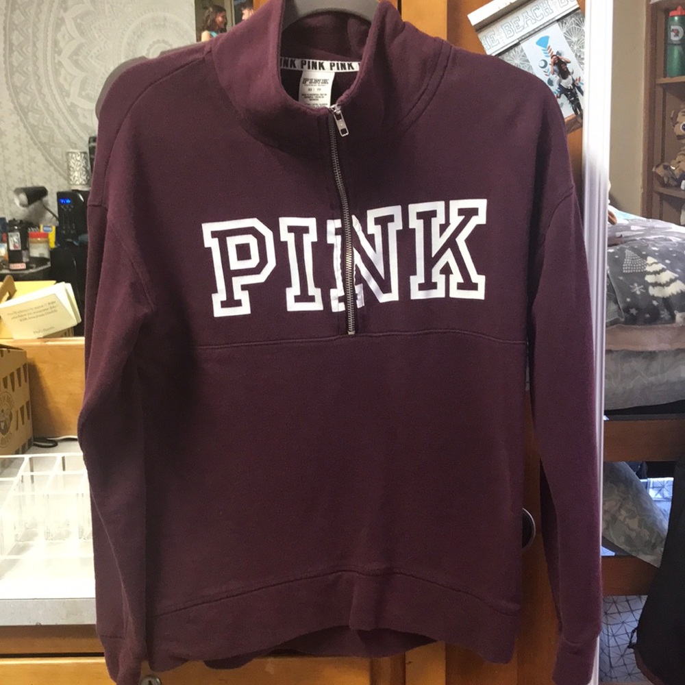 Maroon VS Quarter zip